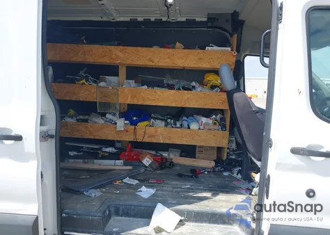 2018 Ford Transit-250 z USA, uszkodzony, nr VIN 1FTYR2CM2JKB24778